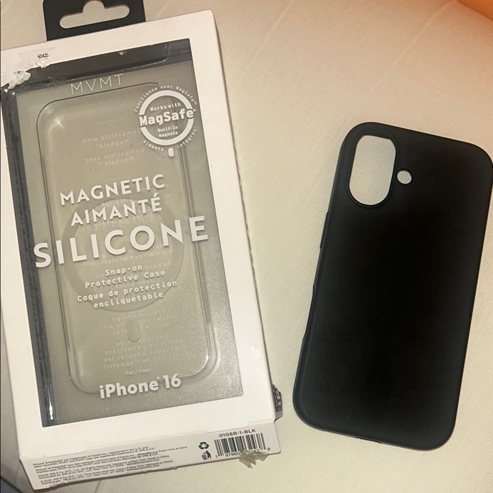 NWT MVMT Magnetic Silicone iPhone 16 Case